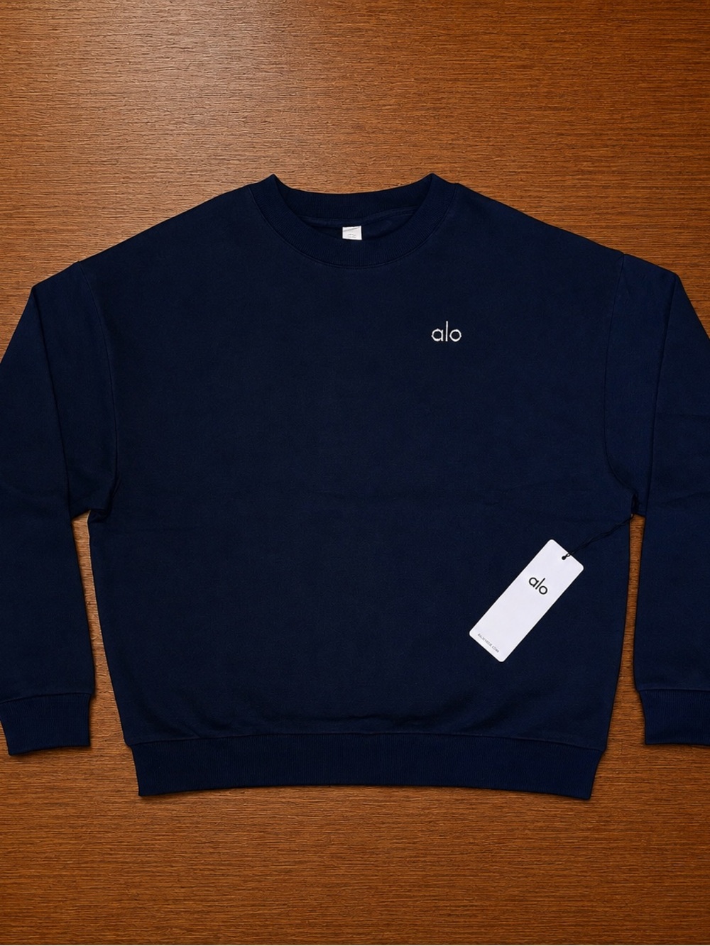 Alo Yoga Accolade Crew Neck Pullover Sweatshirt